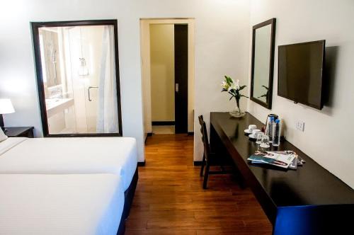 Ormoc Hotel | Piña Suites