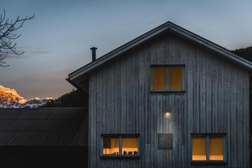 La Villa Ski Chalet | Picenin 61 Lodging