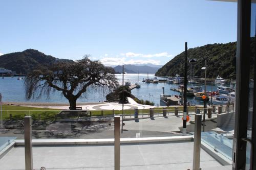 Picton Apartment | Picton Waterfront Oxley's Luxury Apartment