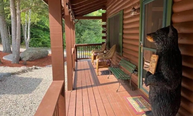 Alton Bay House | Picturesque Log Cabin in Alton, NH