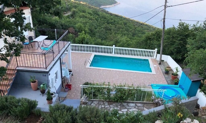 Zagorje House | Picturesque sea view, sehr privat, pool fun for the kids