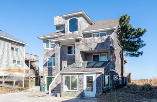 Nags Head House | Pier House - K1009, Unique Oceanfront Retreat in Nags Head, Indoor Pool!