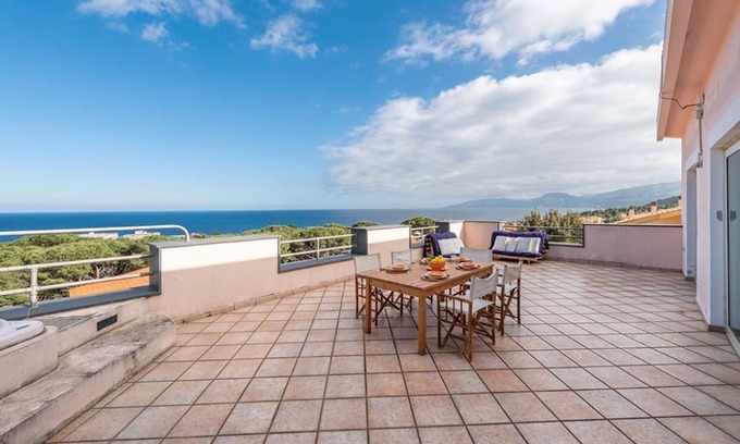Cala Gonone Apartment | PIGNA HOUSE: large central panoramic house with swimming pool