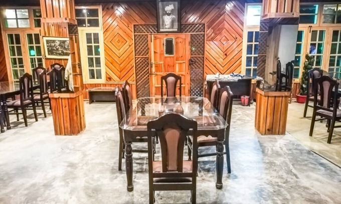 Loralai District Hotel | Pine Valley View