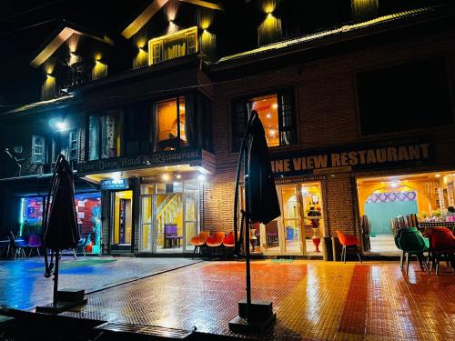 Srinagar Hotel | Pine view