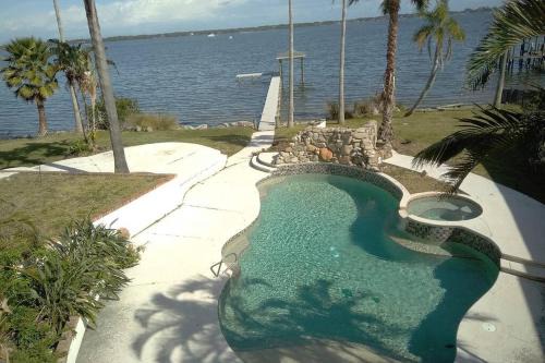 Tropic Villa | Pineda Palms Estate, 4 BR for 13 guests, heated pool