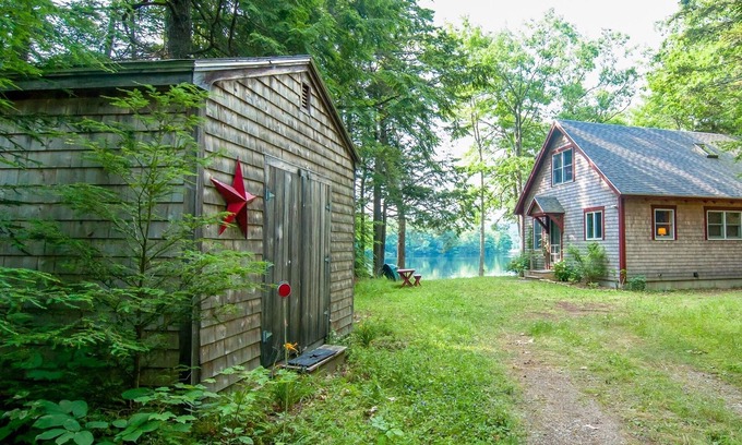 Lincolnville Cabin | PINETREE COTTAGE - Town of Lincolnville