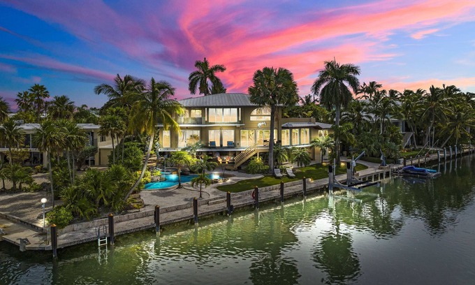 Venetian Shores House | Pirate’s Château ~ A Luxurious Islamorada Escape
