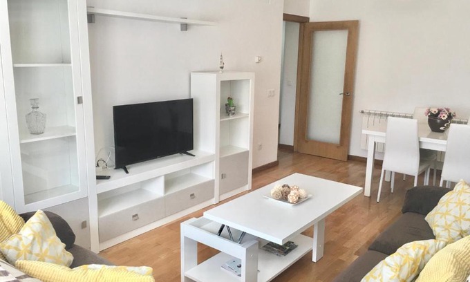 Burela Apartment | Piso céntrico próximo a la playa