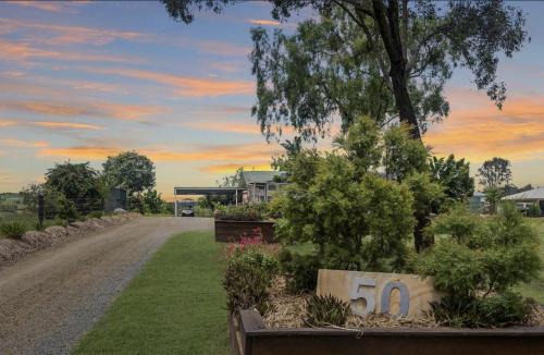 Plainland House | Plainland 3 bed rooms entire house