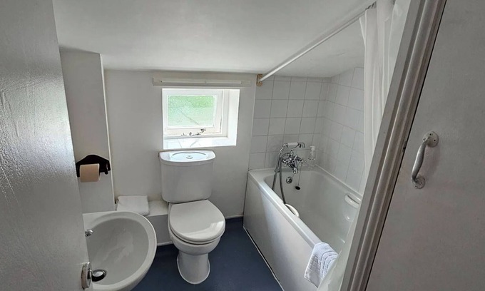 Mynydd Isa Cottage | Plas Bellin Cottages