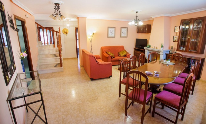 Ahigal de los Aceiteros Cottage | Pleasant family house in the Arribes del Duero natural park, for 6/12 people