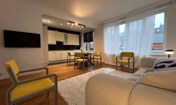 Waterloo Apartment | Plein centre de Waterloo! 1