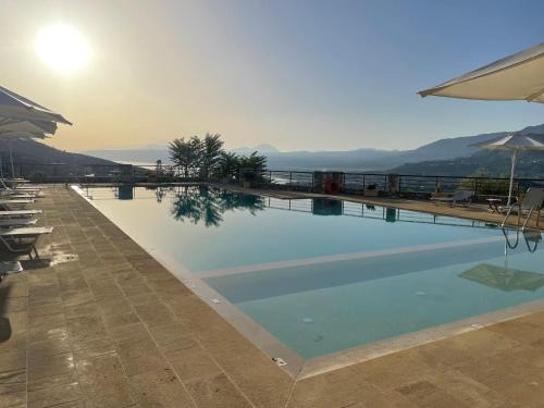 Exopoli Apartment | Plum Tree apartment with panoramic views