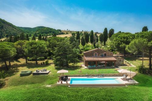 Montecatini Val di Cecina Villa | Podere Il Chiesino 8&2 Emma Villas