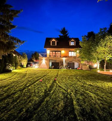 Karniewek Villa | POGO dom nad Narwią - 4 sypialnie, balia, własny pomost, plac zabaw