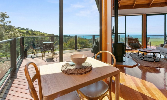 Apollo Bay Villa | Point of View Villa 4 of 5 Absolute Ocean Views