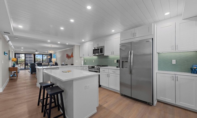 Sanibel Condo | Pointe Santo B26: Sanibel Island Beach Condo with Gulf and Pool Views