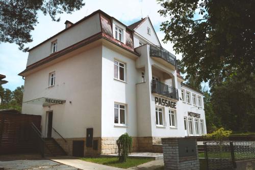 Stare Splavy House | Pokoje Pasáž