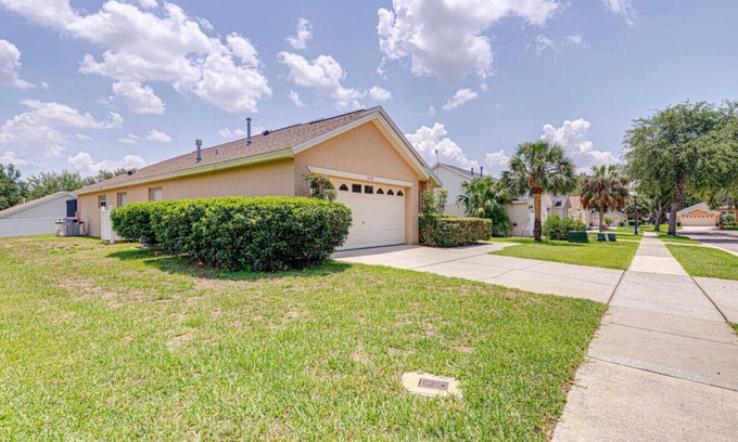 Orange Tree House | Pool home close to Golfing and Theme parks