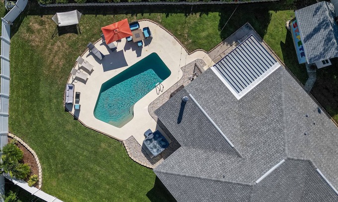 St. Petersburg - Clearwater House | Pool home, hot tub + huge fenced yard - family friendly!