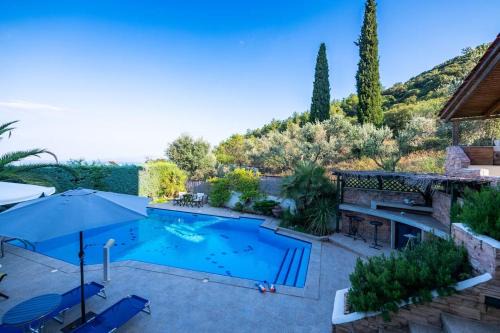Kavala House | Pool sea view holiday home close to the beach