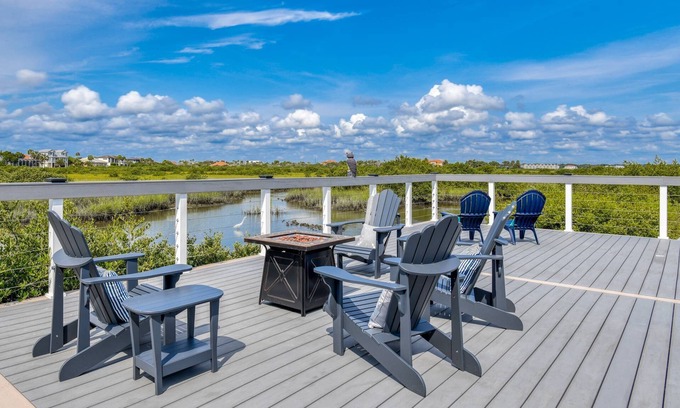 St. Augustine House | Pool! Waterfront Retreat, Huge Deck, Game Room, Bike to Downtown and Beach, $300 in Free Tickets!