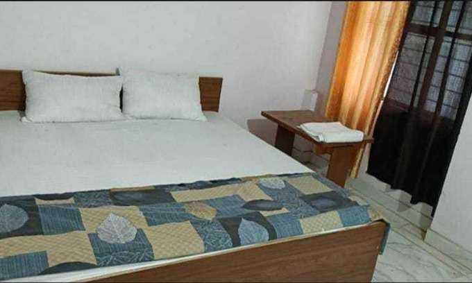 Meerut Hotel | POP Blue Star Hotel