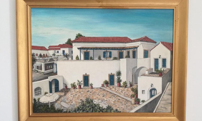Kithira House | Porphyra