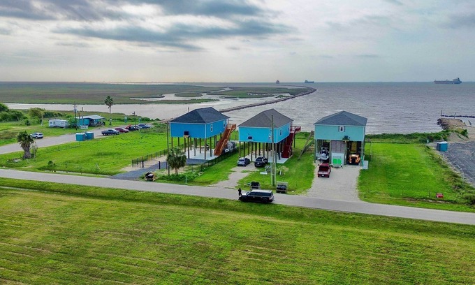 Galveston House | Port Bolivar Beach House w/Oceanfront Views!