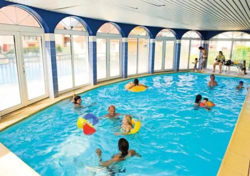Port Guillaume Apartment | Port-Guillaume, résidence de vacances avec mer & piscine