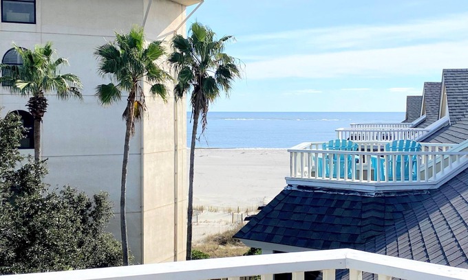 Isle of Palms Condo | Port O' Call G304 - Oceanview! Atlantic Escape!