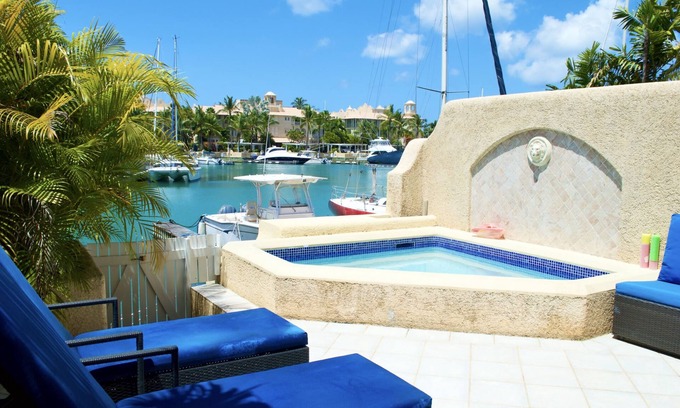 Douglas House | Port St. Charles - 3 Bedroom Marinafront Villa