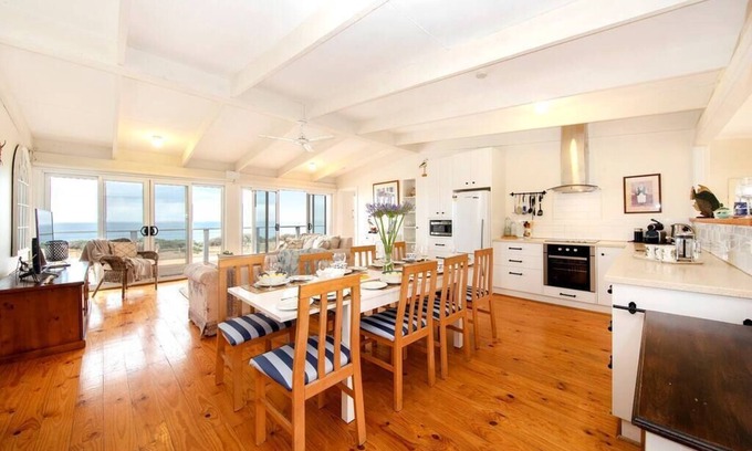 Port Willunga House | PORT WILLUNGA DREAMING a beach front experience