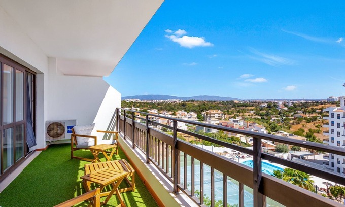 Portimao Apartment | Portimão 1BDR Paradise by LovelyStay