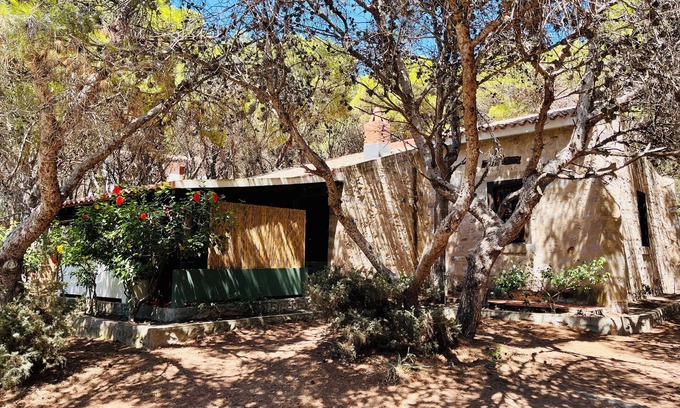 Porto Pino House | Porto Pino villa 30 meters from the beach