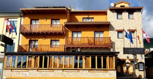 Piedralaves Hotel | posada trastamara