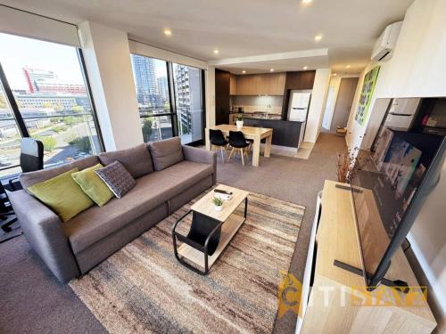 Phillip Apartment | Posh in Phillip - 2bd 2bth Apt