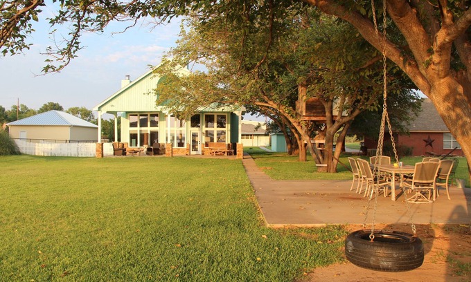 Graham House | Possum Kingdom Lake At Its Best! On The Water With A Private Dock!