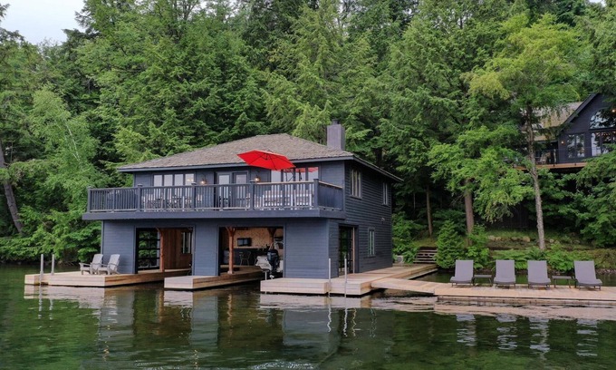 MacTier House | Post and Beam Lake Joe Gorgeous cottage & boathouse on a quiet Lake Joseph Bay!