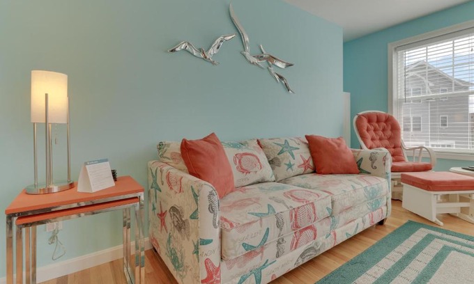 Ogunquit - Wells Apartment | Post Road Charmer