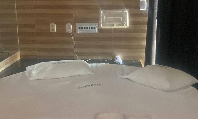 Cidade Velha Hotel | Pousada Acrópole