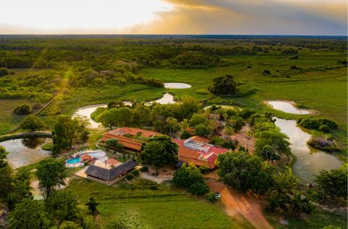 Carvoalzinho Hotel | Pousada Araras Pantanal Eco Lodge