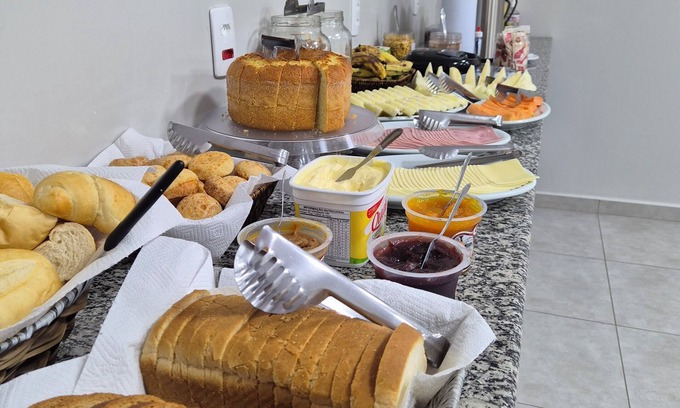 Francisco Beltrao Hotel | Pousada Dona Pina