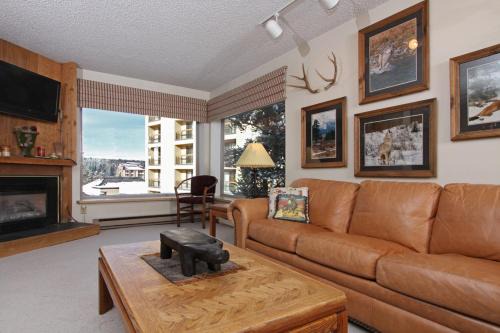 Peak 9 Apartment | Powderhorn A204 by Great Western Lodging