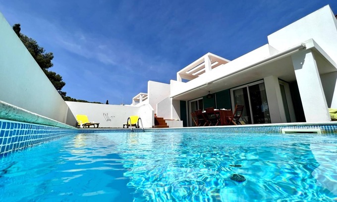 Prainha Villa | Prainha Algarve Villa With Pool by Homing