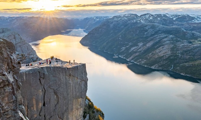 Sandnes Apartment | Preikestolen (The Pulpit Rock) Gateway