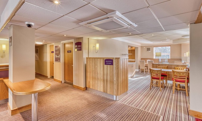 Birmingham Hotel | Premier Inn Birmingham - Great Barr/M6 J7