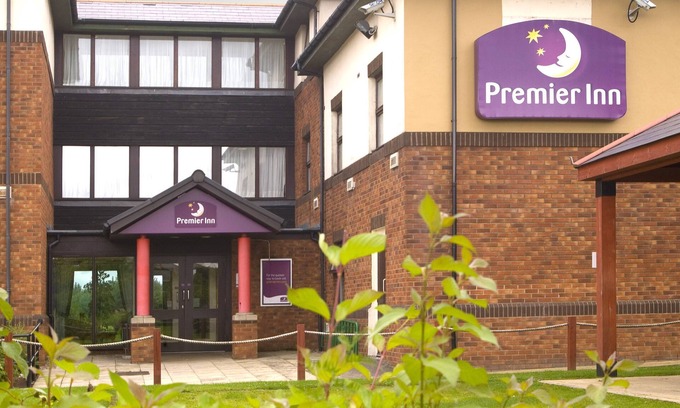 Uphall Hotel | Premier Inn Livingston - M8 Jct3