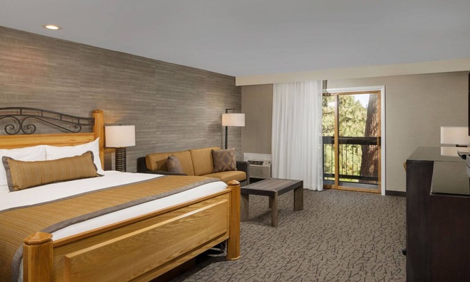 Orchard District Apartment | Premiere Suite With Access to Pools, Hot Tub, Spa
